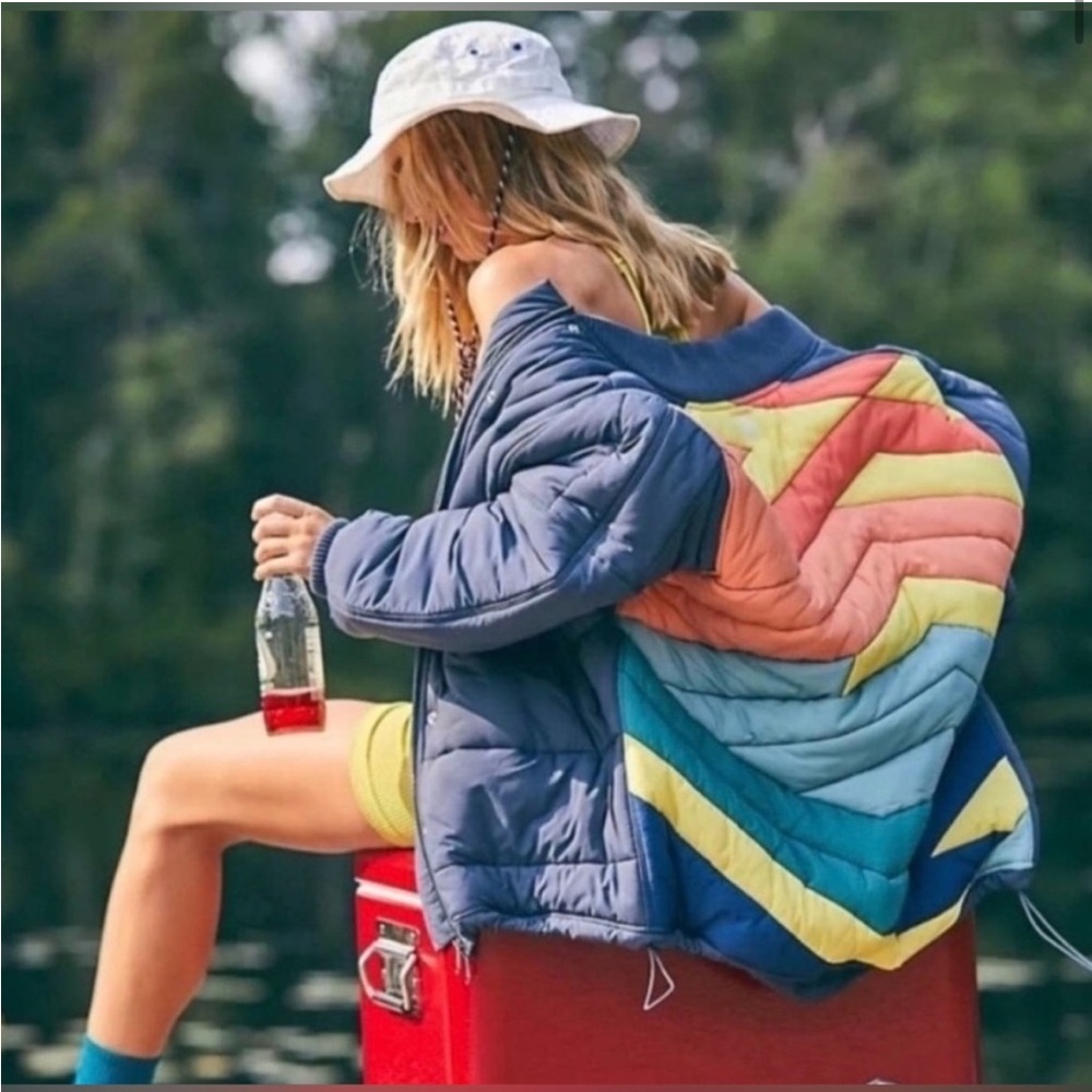 Free People Movementt Midnight Moon
Oversized Quilted Puffer Jacket